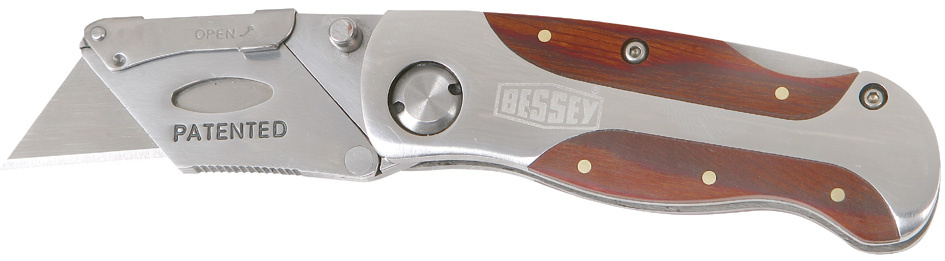 UNIVERSALKNIV BESSEY TR�